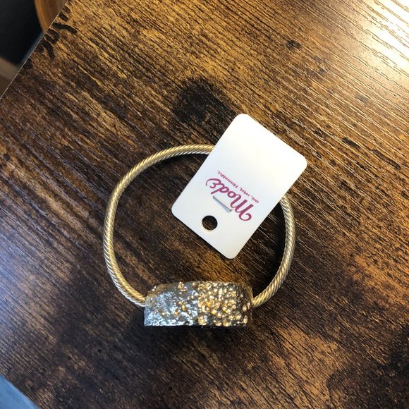 Black & Gold Geode slip on bracelet - Picture 2 of 3